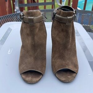 Coach Lafayette Dark Brown Suede Open Toe Stack Heel Shoes Size 8.5-Sand…